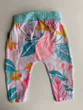 Load image into Gallery viewer, Bonds baby size 0-3 months pink blue jungle stretch leggings pants, VGUC
