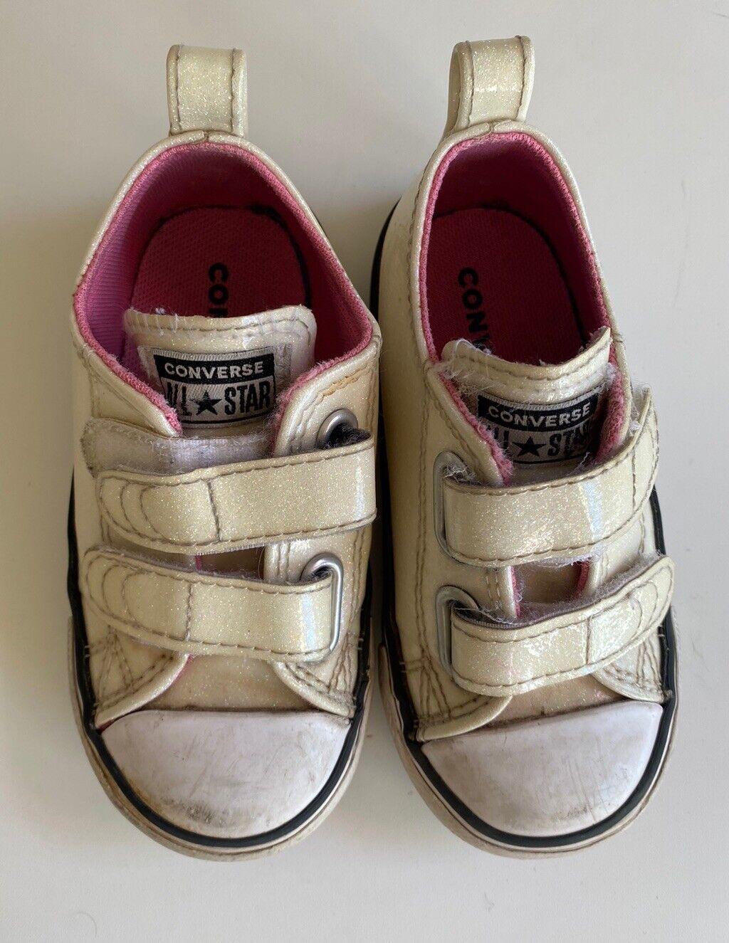 Converse kids girls size US 7/EUR 23 white glitter patent leather sneakers, GUC