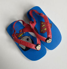 Load image into Gallery viewer, Havaianas baby size US 7C/EUR 23 blue Superman superhero thongs shoes
