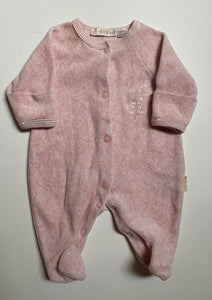 Le Bon baby girl size newborn pink velour one-piece giraffe, VGUC