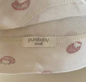 Purebaby baby girl size small white beanie knot hat pink hedgehogs, VGUC