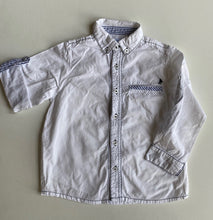 Load image into Gallery viewer, Foque kids boys size 4 white button up collared shirt boat blue stitching, VGUC
