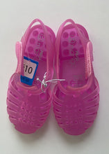 Load image into Gallery viewer, Mini Mango kids girls size 10 pink jelly sandals, BNWT
