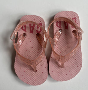 Gap kids girls size 7-8T pink spotted glitter thongs flip flops logo, VGUC