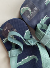 Load image into Gallery viewer, Anko kids boys size UK 8/EU 26 navy blue green crocodile thongs shoes, BNWT
