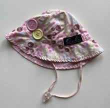 Load image into Gallery viewer, Oobi baby girl size small pink spotted sun hat Summer buttons, VGUC
