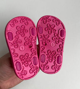 Tiptoes baby girl size 1 pink jelly sandals hearts shoes, VGUC