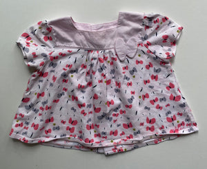 Elle baby girl size 3-6 months pale pink butterfly button up flounce top, VGUC