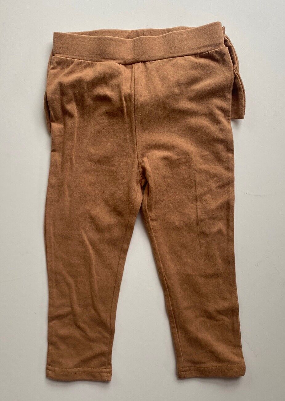 Cracked Soda baby girl size 12-18 months brown leggings pants bow, EUC