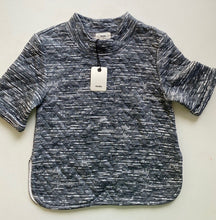 Load image into Gallery viewer, Chi Khi kids size 4-5 years grey quilted patterned short sleeve top, BNWT
