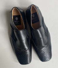 Load image into Gallery viewer, Paisley of London kids boys size 12 black pull on leather dress shoes, EUC
