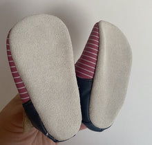 Load image into Gallery viewer, Bobux baby girl size newborn soft sole shoes pink white stripe navy leather, EUC
