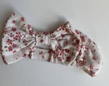 Load image into Gallery viewer, Purebaby baby girl size XS-S (NB-00) white pink floral headband bow, VGUC
