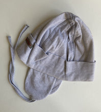 Load image into Gallery viewer, Berlingot unisex baby size 18-24 months grey white stripe beanie hat, EUC
