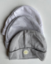 Load image into Gallery viewer, Playette baby unisex size 0-6 months x3 grey white beanie hats, VGUC
