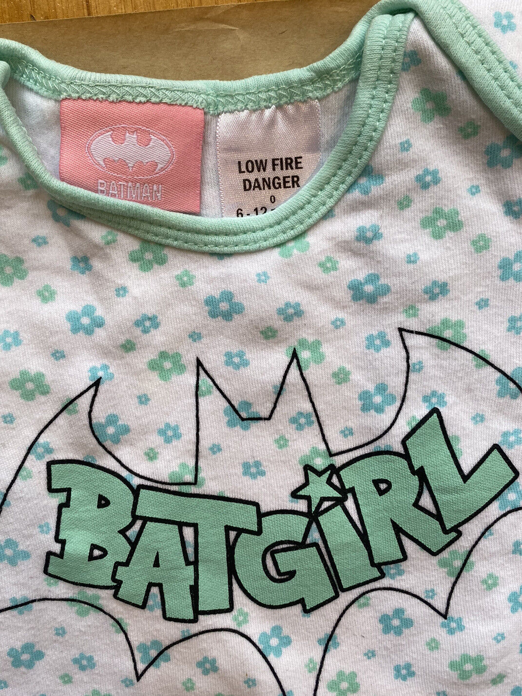 Batman baby girl size 6-12 months t-shirt bodysuit green floral Batgir