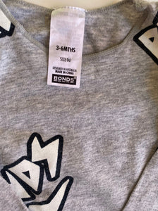 Bonds baby unisex size 3-6 months grey one-piece logo, VGUC