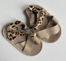 Load image into Gallery viewer, Pretty Brave baby girl size M 6-12 months beige leopard print sandals flat, VGUC
