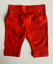 Load image into Gallery viewer, Froy &amp; Dind baby size newborn red stretch leggings pants organic cotton, VGUC
