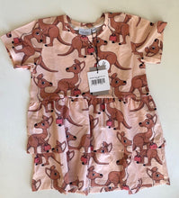 Load image into Gallery viewer, Dear Sophie kids girls size 134/140 (9-10) pink tunic top pink kangaroos, BNWT
