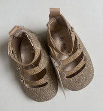 Load image into Gallery viewer, Ollie&#39;s Place baby girl size 6-12 months gold glitter party shoes soft sole BNWT
