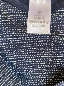 Target baby unisex size newborn blue white spotted top leggings set, VGUC