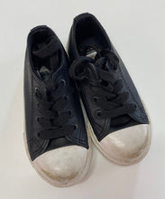 Load image into Gallery viewer, Cotton On Kids unisex size US 9/EUR 25-26 black white sneakers shoes, VGUC
