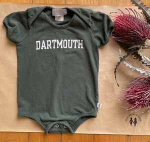Third Street baby boy girl size 6-12 month green t-shirt bodysuit Dartmouth VGUC
